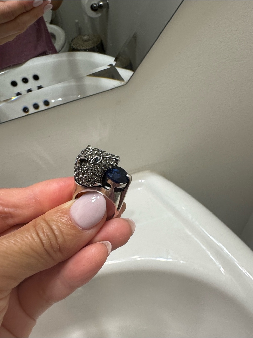 Jewelmint Silver Panther Ring with Navy Blue Stone